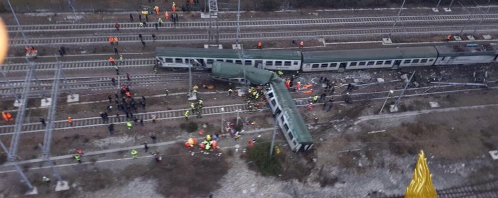 Deragliamento Pioltello: la foto dei Vigili del fuoco