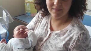 Il fiocco azzurro di Gioele apre il 2018 all’ospedale di Carate: due bimbe salutano il 2017