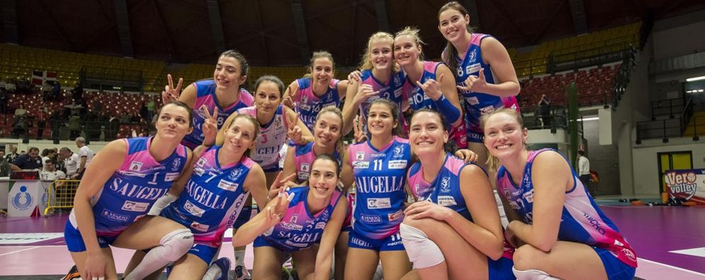 Ancoira festa per Saugella. Vittoria con Legnano per tre a zero