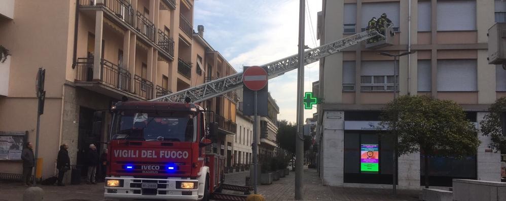 Villasanta soccorso piazza Camperio 11 gennaio 2018