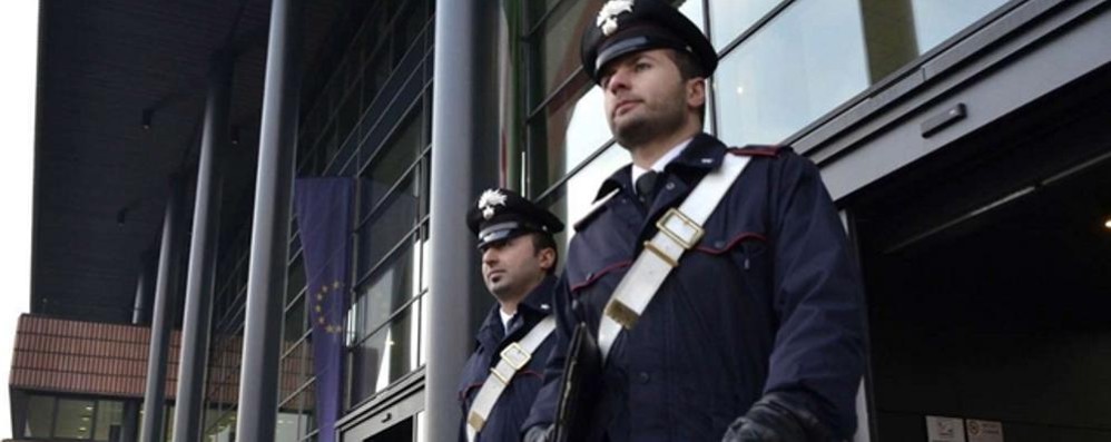 I carabinieri all'ospedale di Vimercate - foto d’archivio