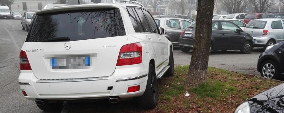 Monza, parcheggi fantasia: vicino al Mosè Bianchi