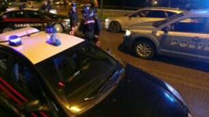 I due sono ricercati da carabinieri e polizia