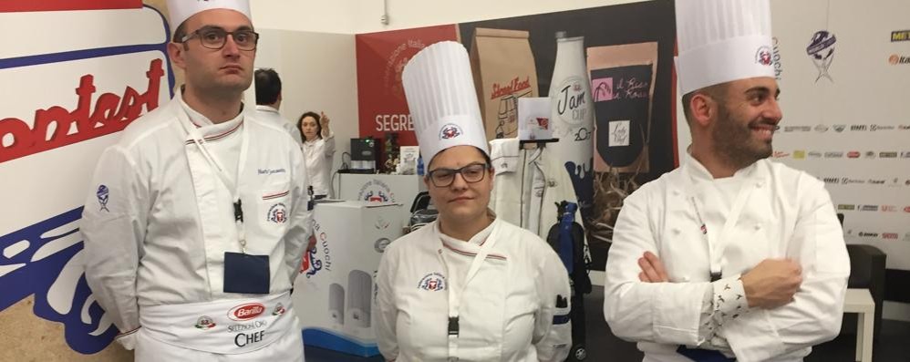 Seregno, i tre chef del Ballerini, campioni italiani di street food, da sinistra: Alberto Somaschini , Paola Silva, Matteo Seveso