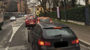 Arcore, coda auto via Gilera e via Casati lunedì mattina