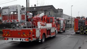 Lentate sul Seveso, incendio tetto a Copreno in via Lazio martedì 6 febbraio