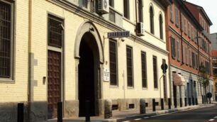 La caserma dei carabinieri di Monza