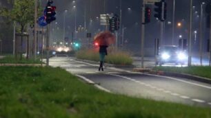 Una prostituta in viale Lombardia, a Monza