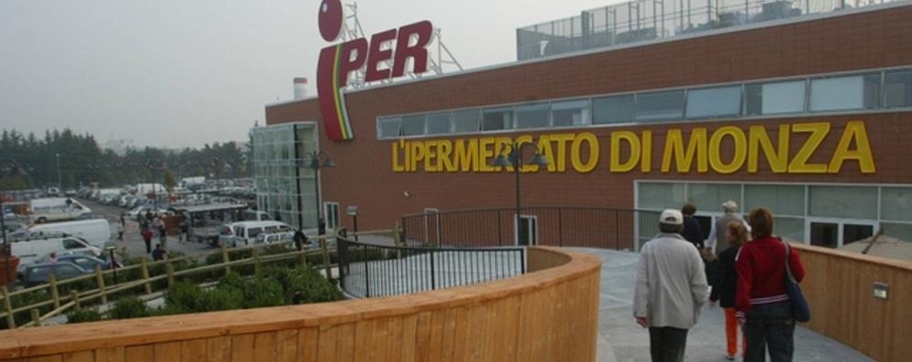 Il centro commerciale Iper di Monza