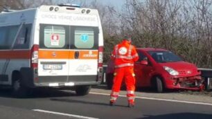 Il luogo dell’incidente con i soccorsi