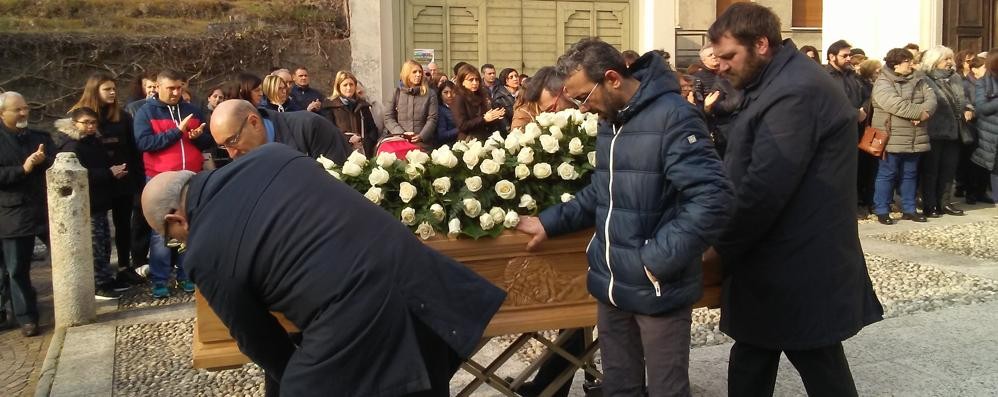 Triuggio, i funerali di Adriano Currà