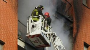 Vvf da Monza Desio Carate per incendio Milano