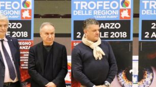 Basket, Trofeo delle Regioni a Seregno: il presidente della Fip, Gianni Petrucci con a fianco Alberto Bellondi, presidente del comitato regionale lombardo