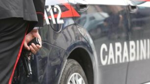 Carabinieri in azione a Biassono. Recuperata auto rubata con altra refurtiva