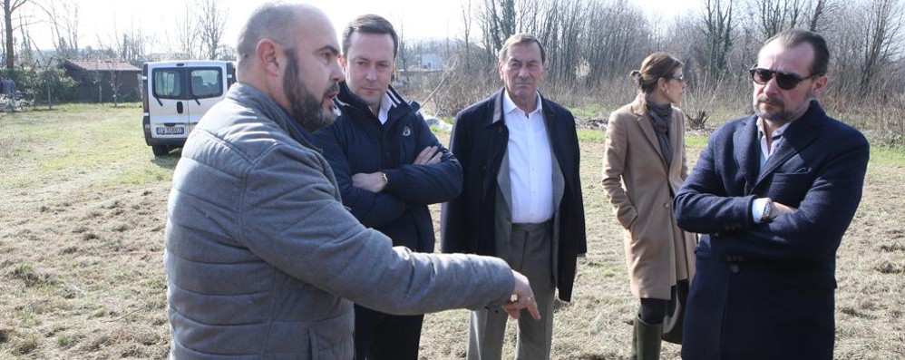 Monza, sopralluogo in via Papini con Marcello e Giuseppe Meregalli