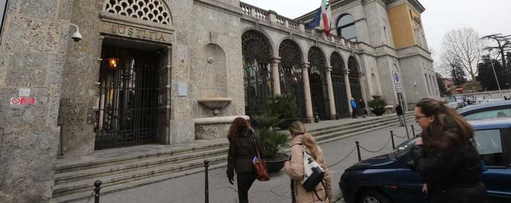 L’ingresso del tribunale di Monza