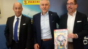 Da sinistra, Andrea Bartolini, direttore commerciale retail di Milano e provincia Intesa Sanpaolo, Mauro Federzoni e Antonio Allegra