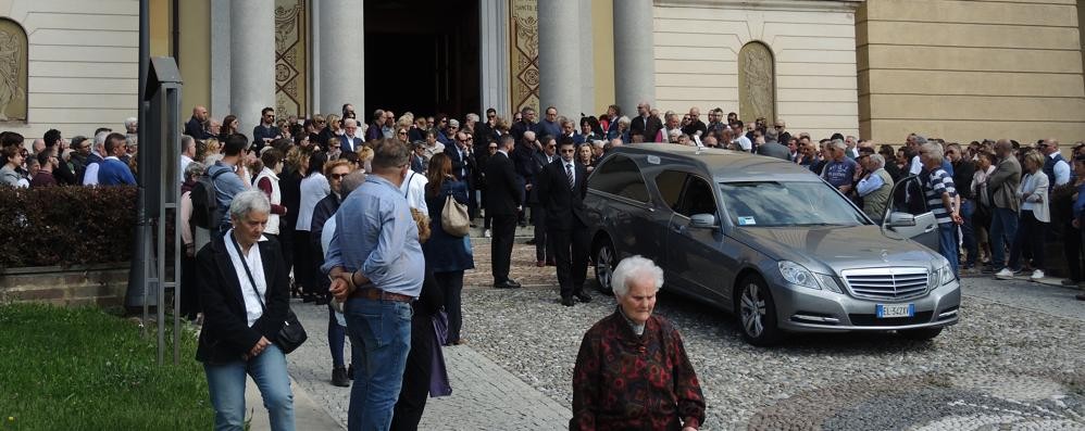 I funerali di Antonio Limonta a Bellusco