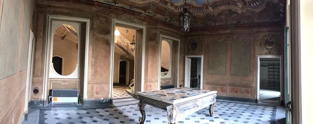 Gli interni di Villa Borromeo in una foto pubblicata dal sindaco Rosalba Colombo
