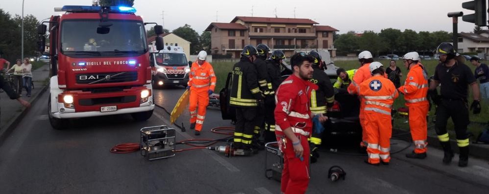 Seregno, incidente stradale domenica via Colzani