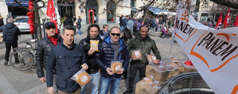 MONZA protesta Lavoratori Panem