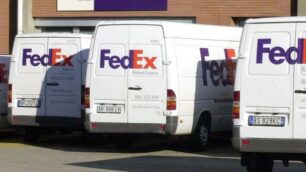 Alcuni mezzi della FedEx