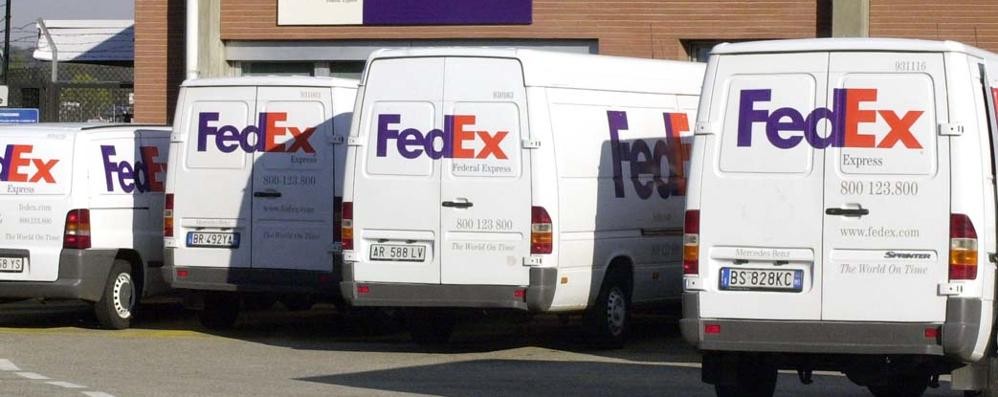 Alcuni mezzi della FedEx