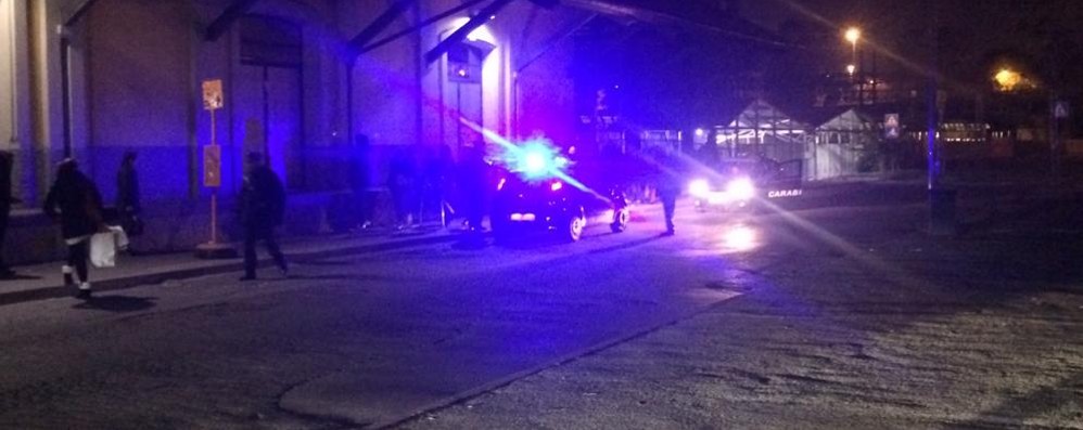 I carabinieri alla stazione di Monza