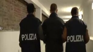 Polizia arresto presunto pedofilo Chinatown