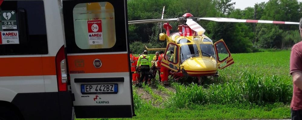 Elisoccorso a Lissone caduta da scala