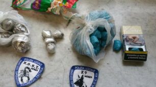 Parte della droga trovata e sequestrata dagli agenti