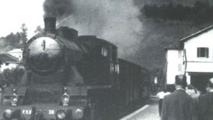 Un treno a vapore nel 1935