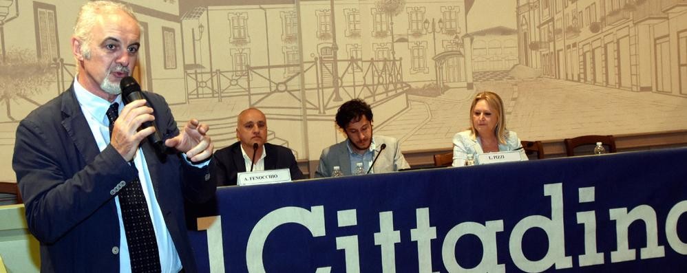 LAZZATE FACCIA A FACCIA CANDIDATI SINDACO: il direttore Claudio Colombo e i candidati col giornalista Diego Marturano