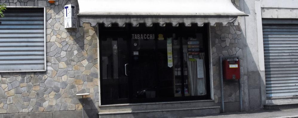 BARLASSINA TABACCHI DI VIA MILANO RAPINATO