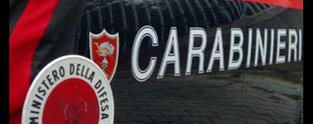 Un'auto dei carabinieri