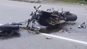 CESANO INCIDENTE AUTO E MOTO IN VIA SAN CARLO