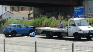 Statale 36: la bisarca perde un’auto in Valassina
