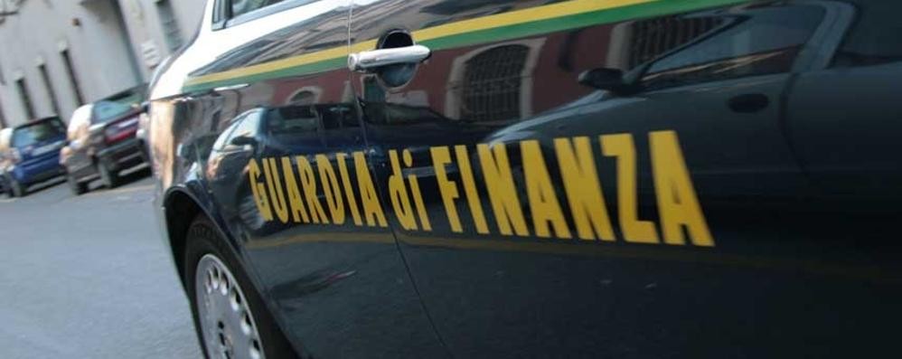 Falsi pneumatici invernali destinati a Cesano: carico da 1,2 milioni bloccato dalla Finanza