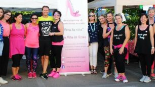Via Don Minzoni in festa anche con la Vita in rosa