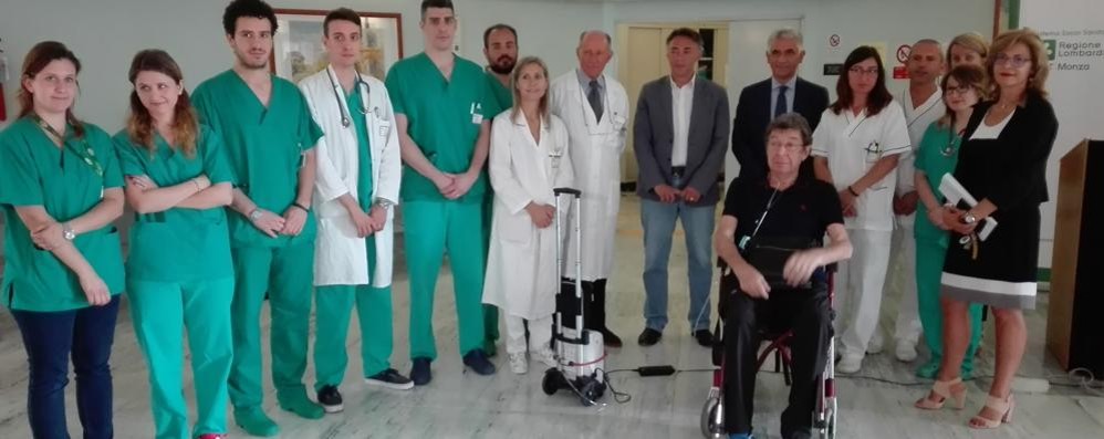 Lo staff di pneumologia con l’apparecchio