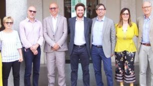 Seregno - Da sinistra, Federica Perelli, Laura Capelli, Claudio Vergani, Pinuccio Borgonovo, Alberto Rossi, William Viganò, Ivana Mariani e Gigi Pelletti
