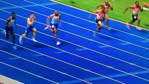 Filippo Tortu è il terzo da sinistra