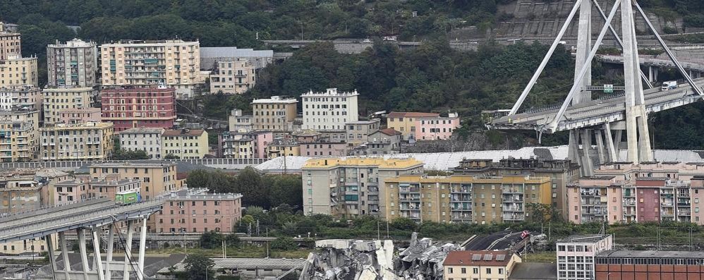Il viadotto Morandi crollato a Genova