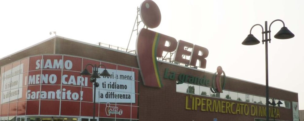 L’iper di via della Guerrina teatro dell’episodio