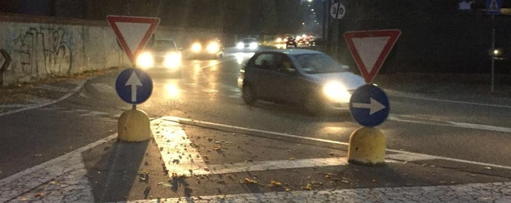 Arcore: viabilità alle 7.30 del mattino in viale Brianza, la via dei boschi