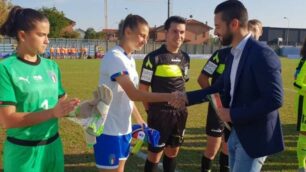 Carate: partita Italia Under 17, il saluto del sindaco alle giocatrici