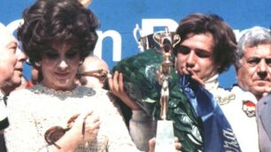 Piquet sul podio del Gp di Monza del 1983 con Gina Lollobrigida: correva l’anno 1983