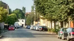 Via Hensemberger, in fondo i ragazzi di Tarantula