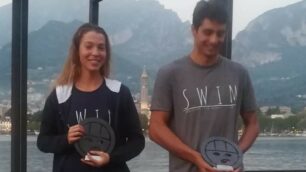 Renate nuoto Camilla Viganò con Pierandrea Titta, vincitore della gara maschile