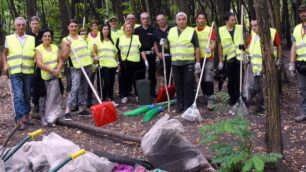 CESANO PULIZIA BOSCHI DELLO SPACCIO ALLA STAZIONE DELLA SNIA